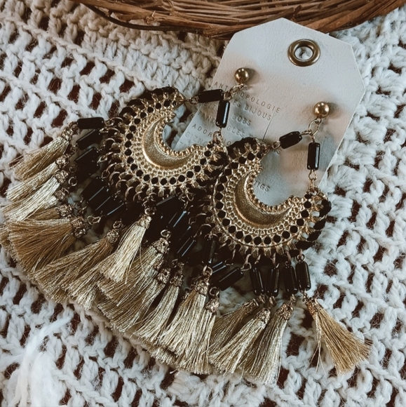 Anthropologie Jewelry - 3/$12 ↠ Anthropologie Shiraleah Daria Black & Gold Beaded Fringe Earrings